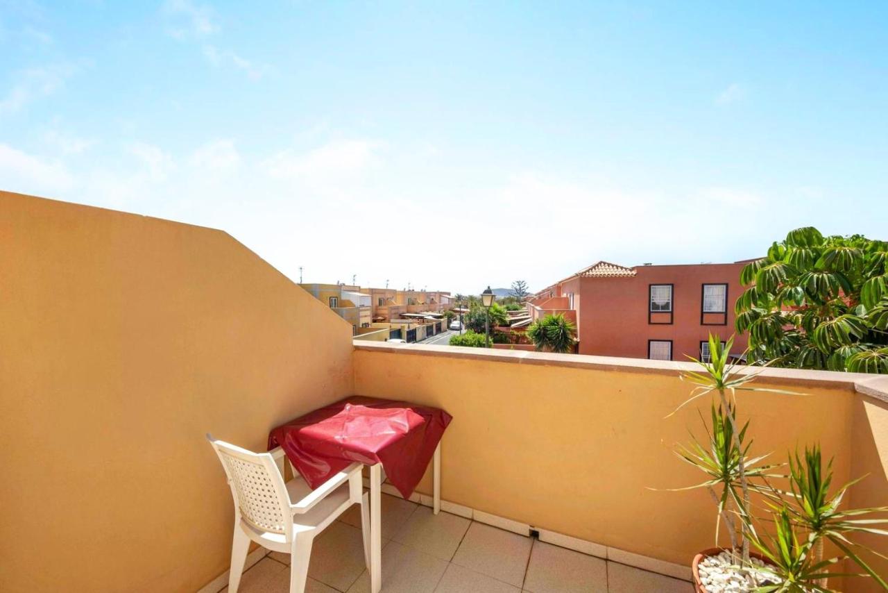 Remarkable 2-Bed House In Arona Arona  Dış mekan fotoğraf