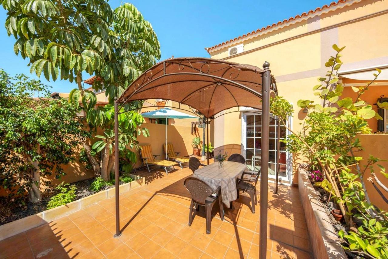 Remarkable 2-Bed House In Arona Arona  Dış mekan fotoğraf
